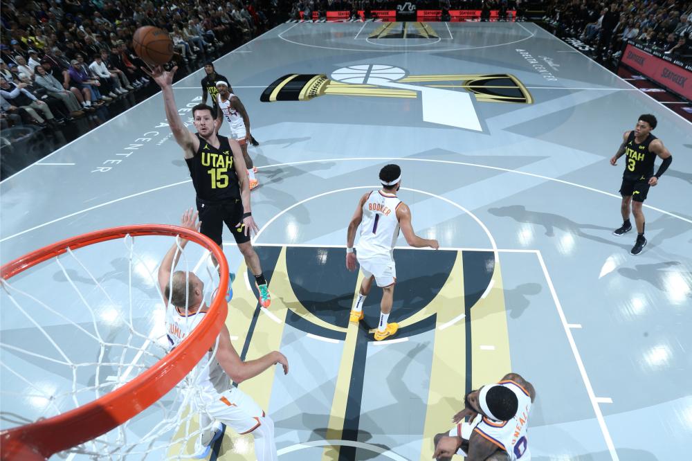 他经常安排 他经常安排